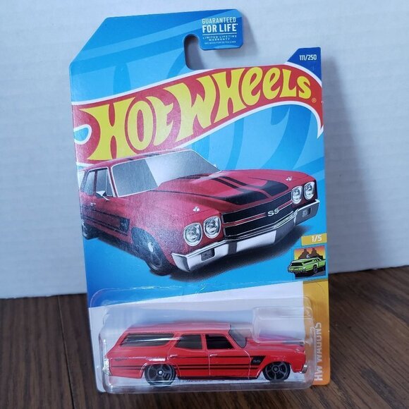 Hot Wheels HW Wagons 1/5 '70 Chevelle SS Wagon 111/250 Red - Picture 1 of 5